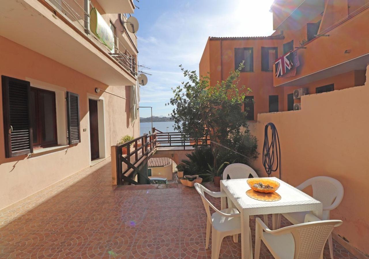 Casa Silvana La Maddalena  Luaran gambar
